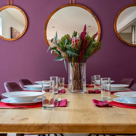 펜션 16 Hunt Court