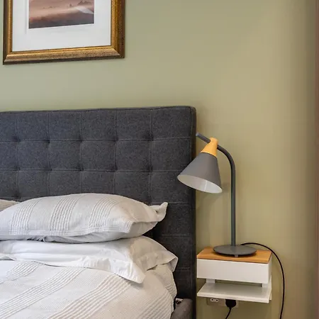 16 Hunt Court 요크