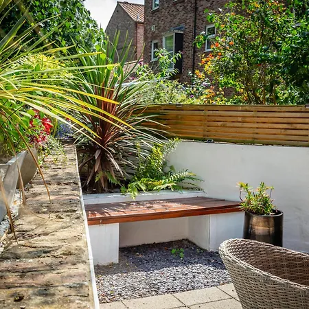 16 Hunt Court 요크